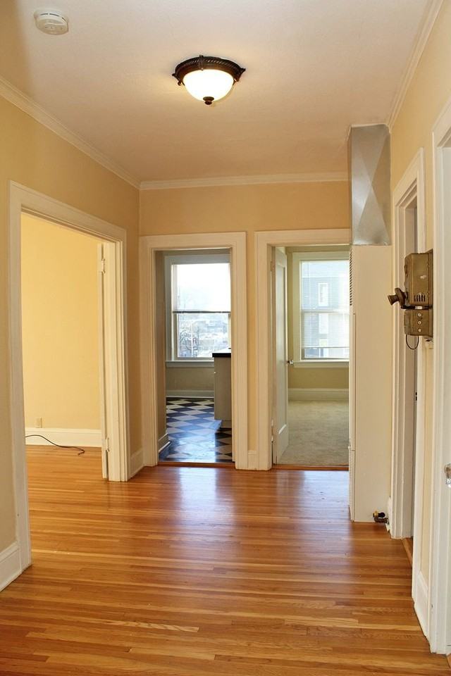 1529 Se Hawthorne Blvd #201 - Photo 7 of 24