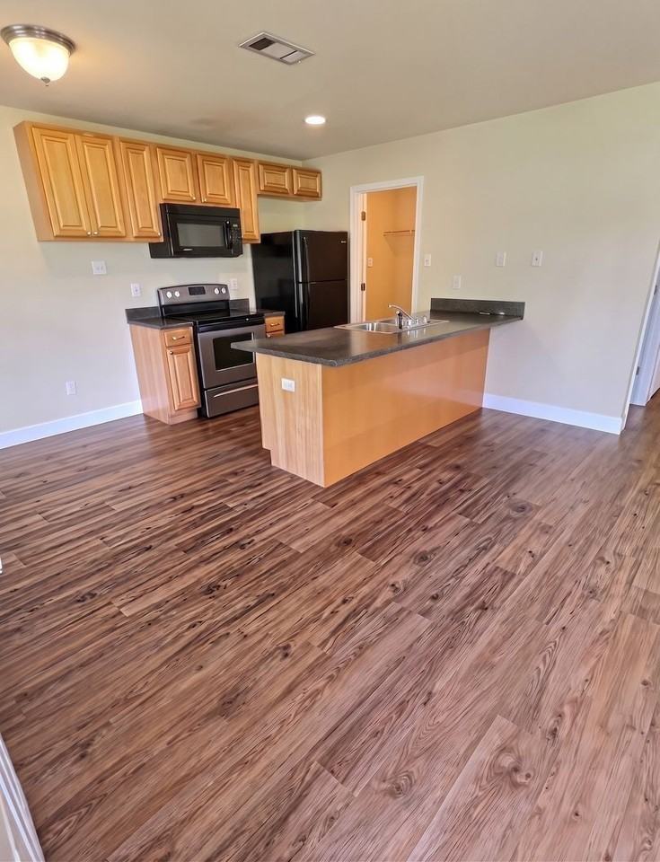 9612 Nevada Ave - Photo 2 of 17