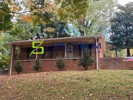 featured image of 1901 Valley View Dr