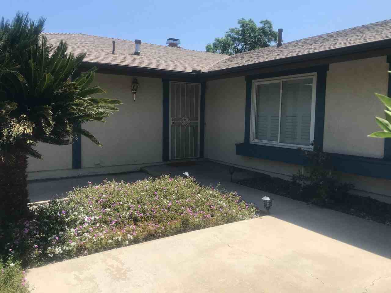 6954 Viking Ct - Photo 3 of 20