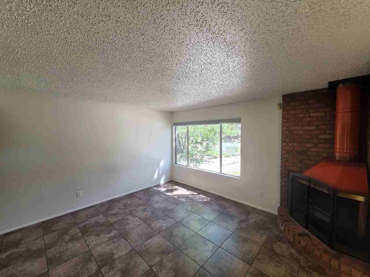 3885 N Fanning Dr - Photo 5 of 34