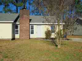 featured image of 325 W Frances St
