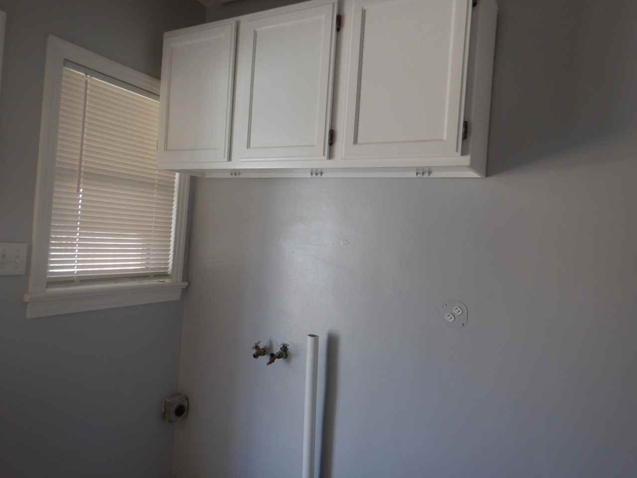 614 W Atkins Ave - Photo 7 of 11