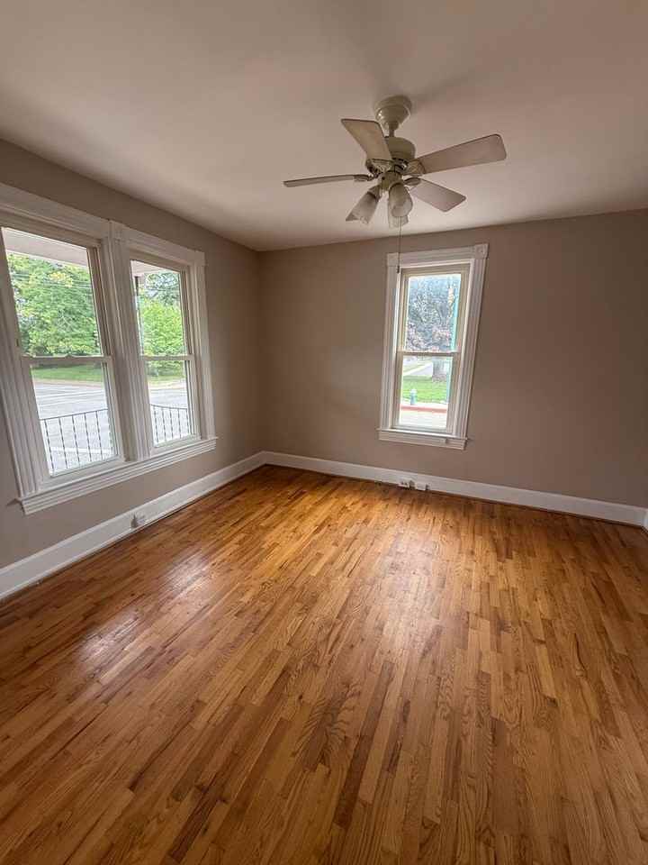 72 Westside Ave - Photo 4 of 19