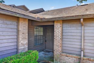 8010 International Village Dr - Photo 1 of 1