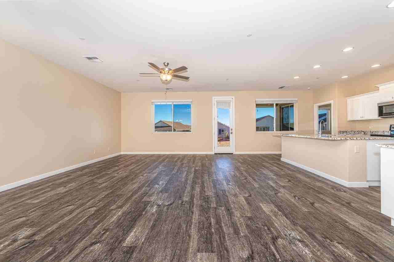 1578 Chateau Dr - Photo 6 of 22