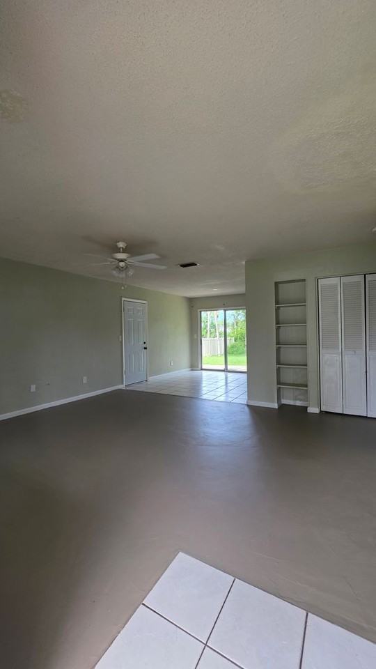 1571 Mobile Ave - Photo 2 of 9