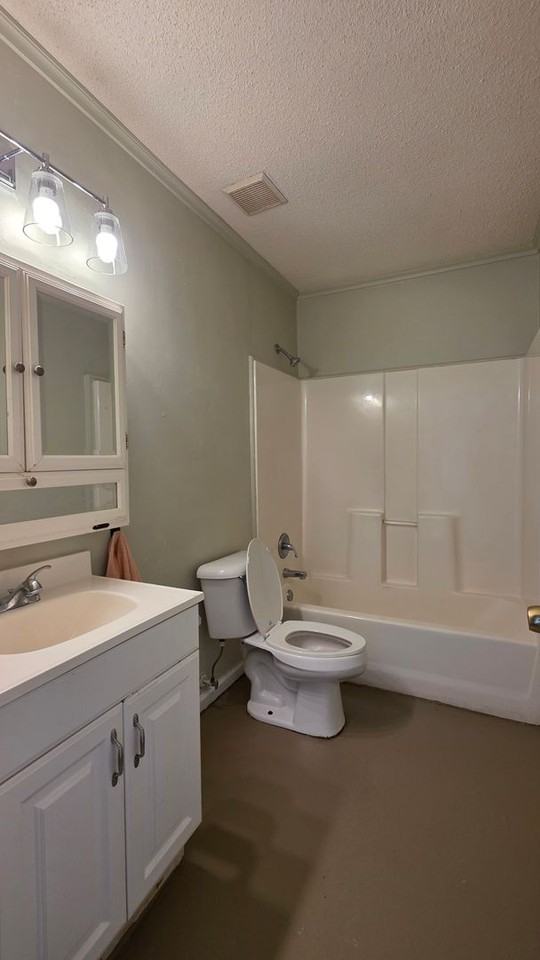1571 Mobile Ave - Photo 6 of 9