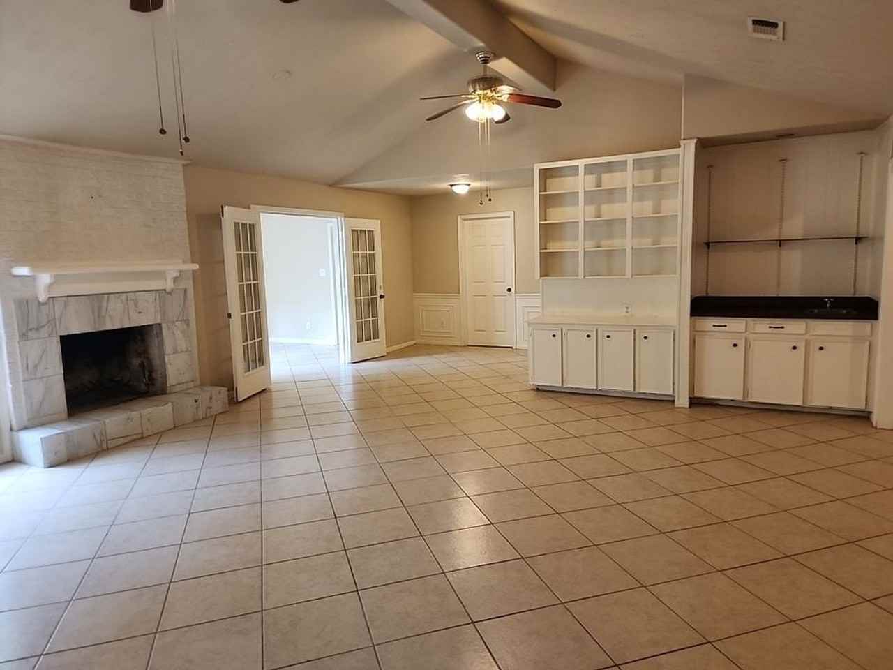 22714 Bayou Elm Dr - Photo 2 of 24