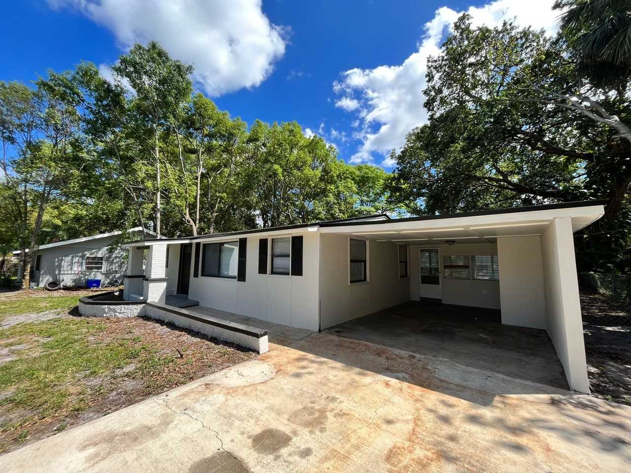 817 Rosalia Dr - Photo 3 of 23
