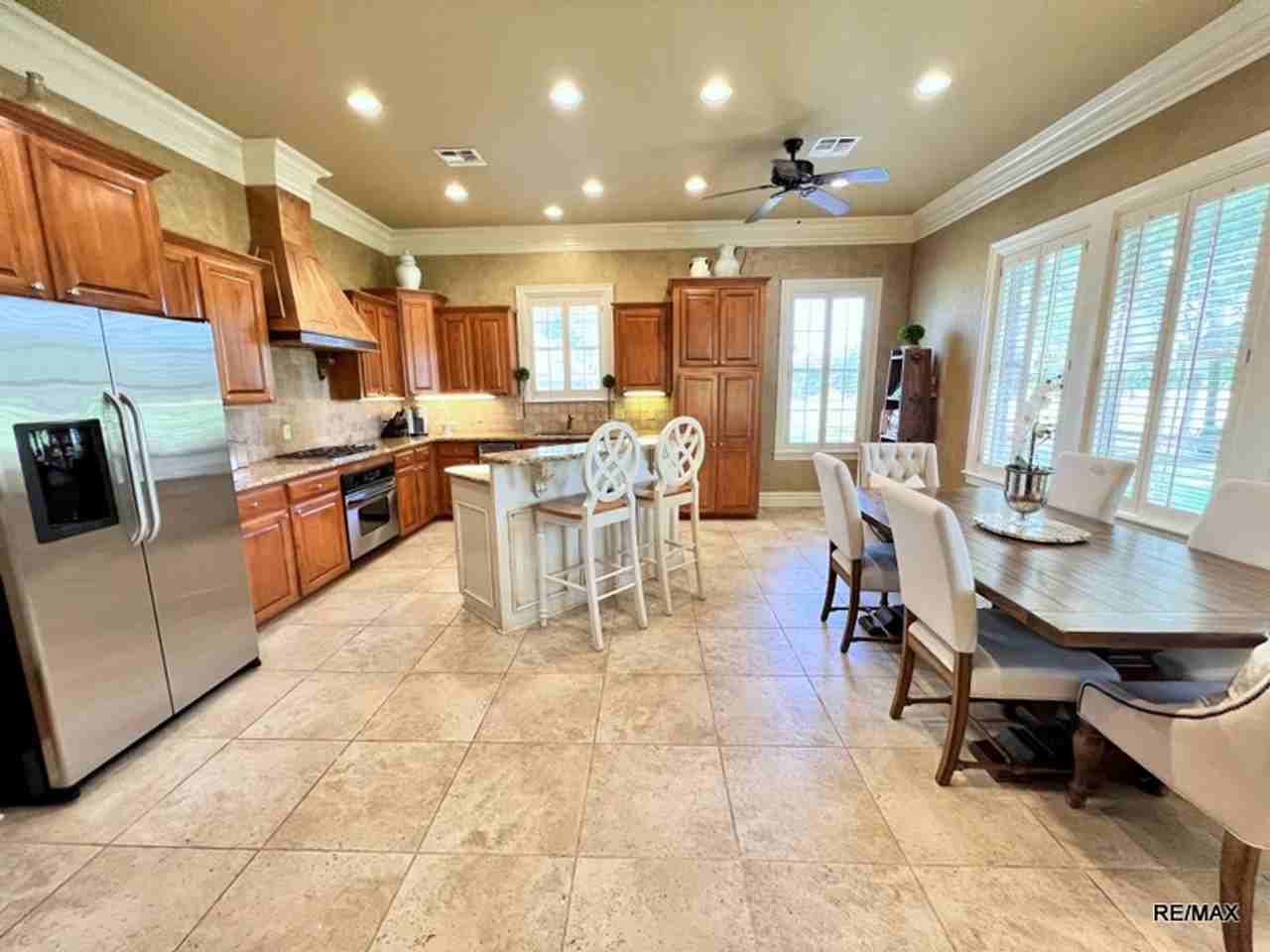 10945 Angelles Cv - Photo 4 of 18