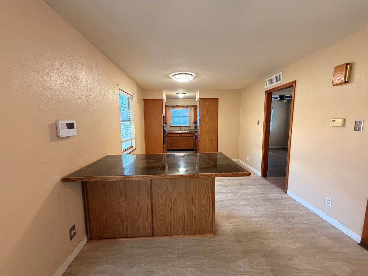 1416 Norwood Dr - Photo 5 of 17