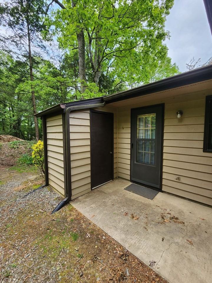 15 Woodlands Dr - Photo 3 of 21