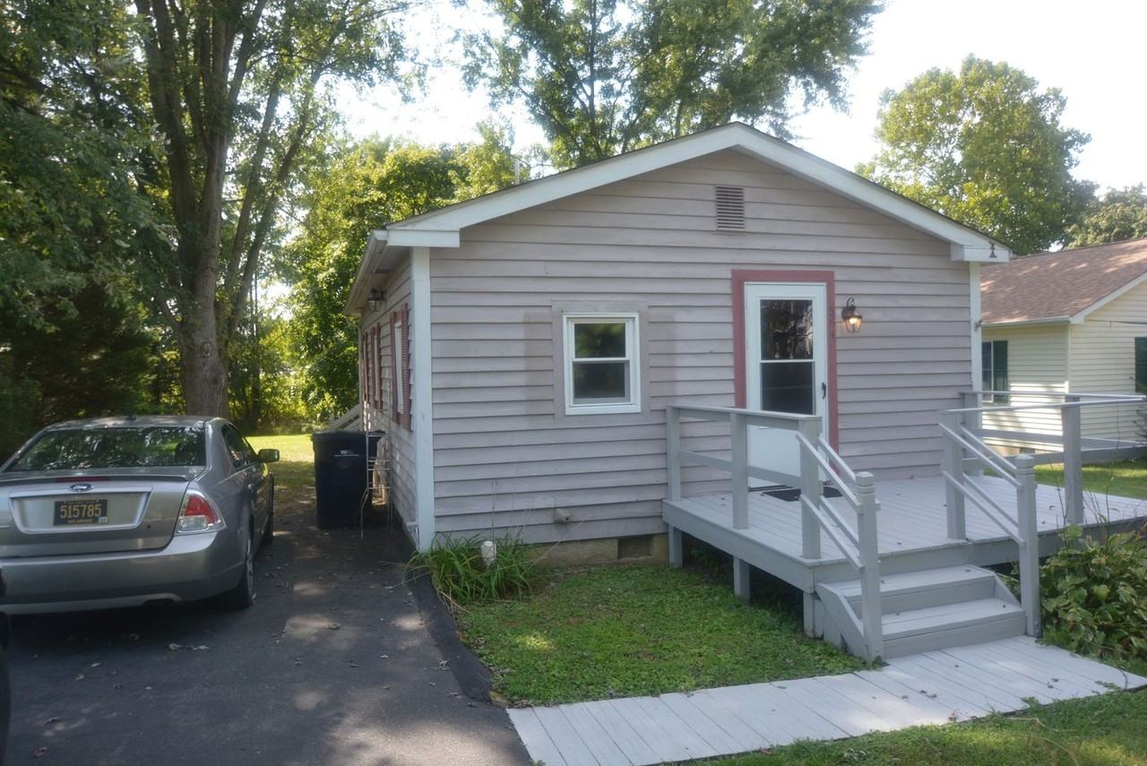 564 Chestnut St - Photo 4 of 29