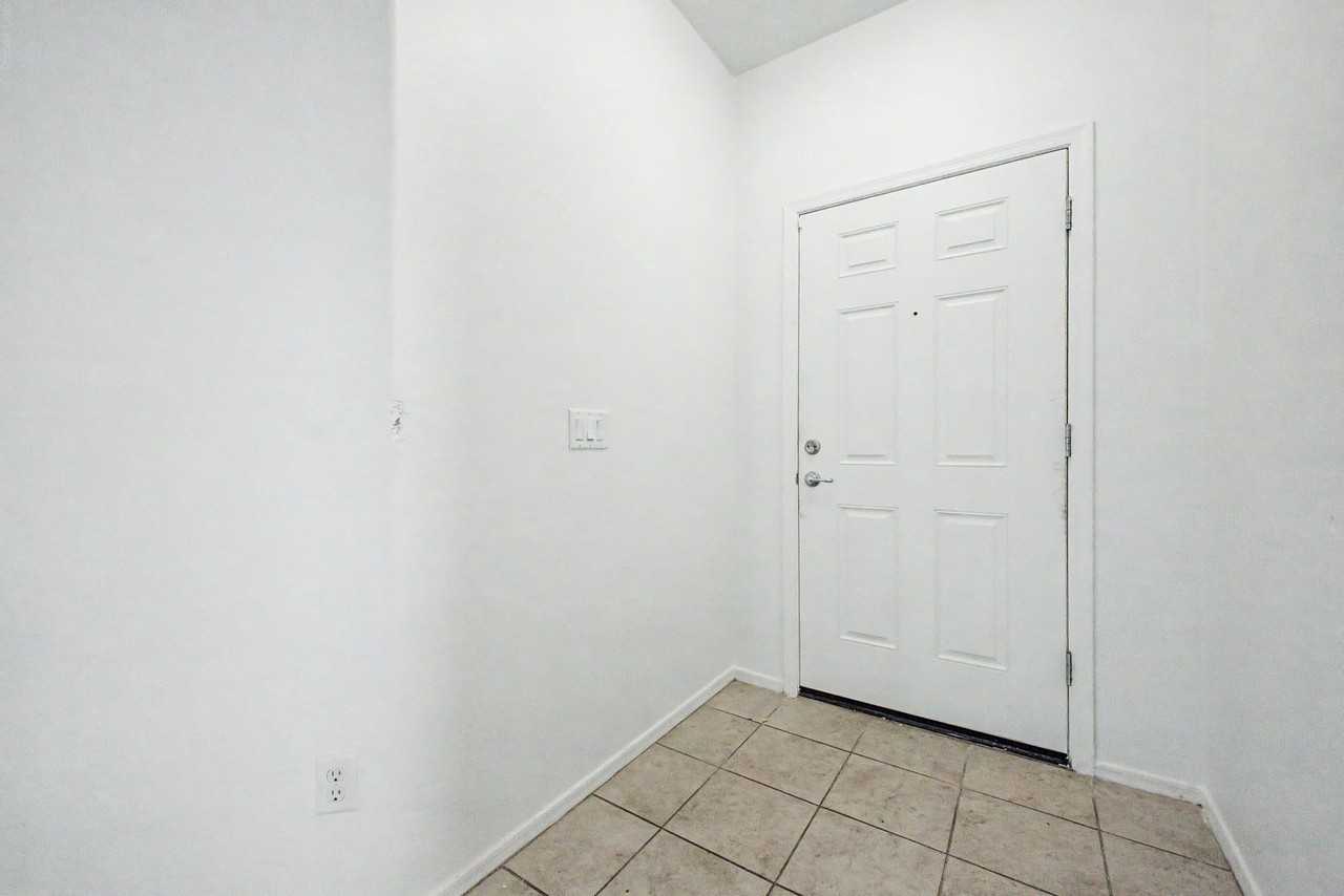 2531 W Preserve Way - Photo 3 of 28