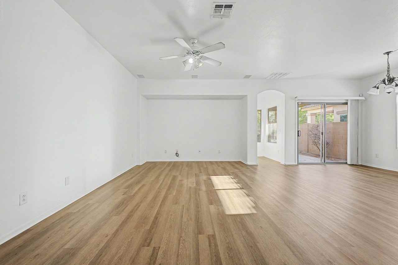 2531 W Preserve Way - Photo 4 of 28