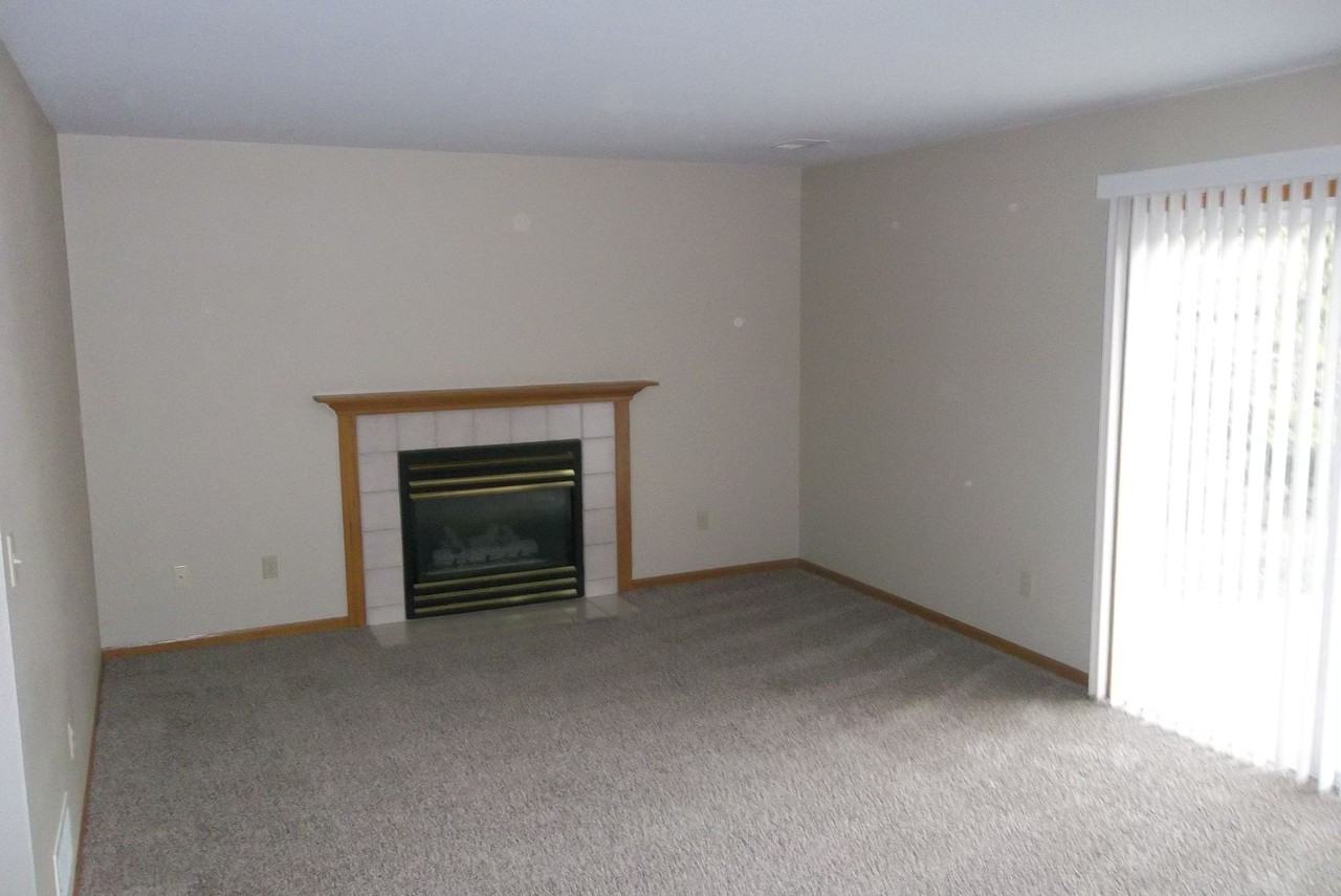 3742 Benthaven St - Photo 4 of 7