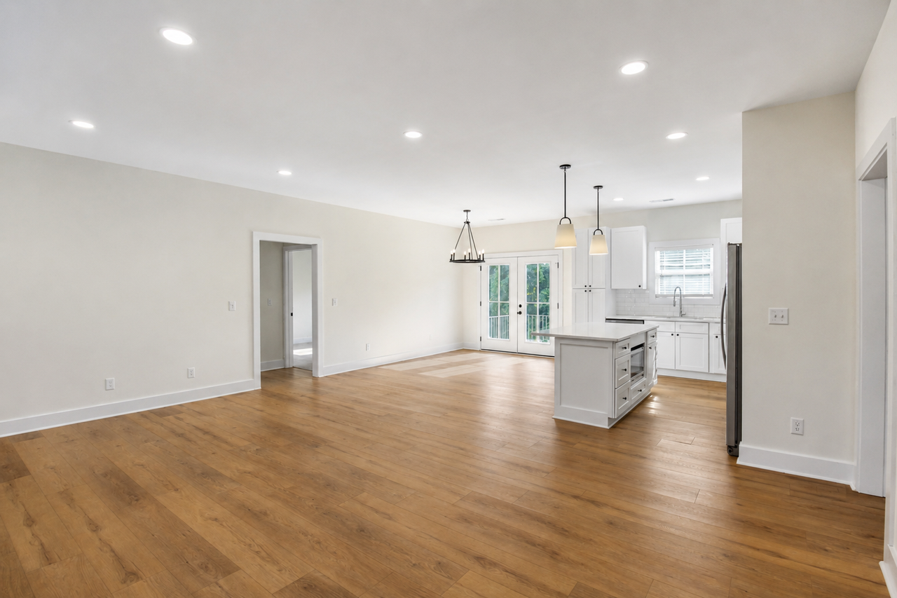 511 Creekview Ln - Photo 4 of 33