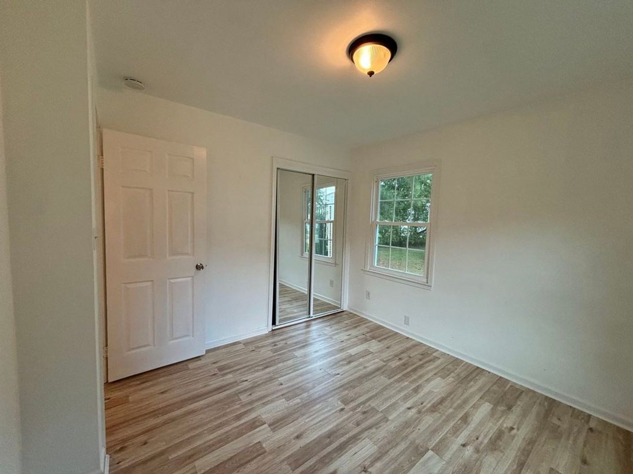 163 Alva Cir - Photo 5 of 34