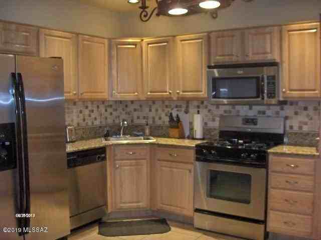 108 Post Way - Photo 2 of 37