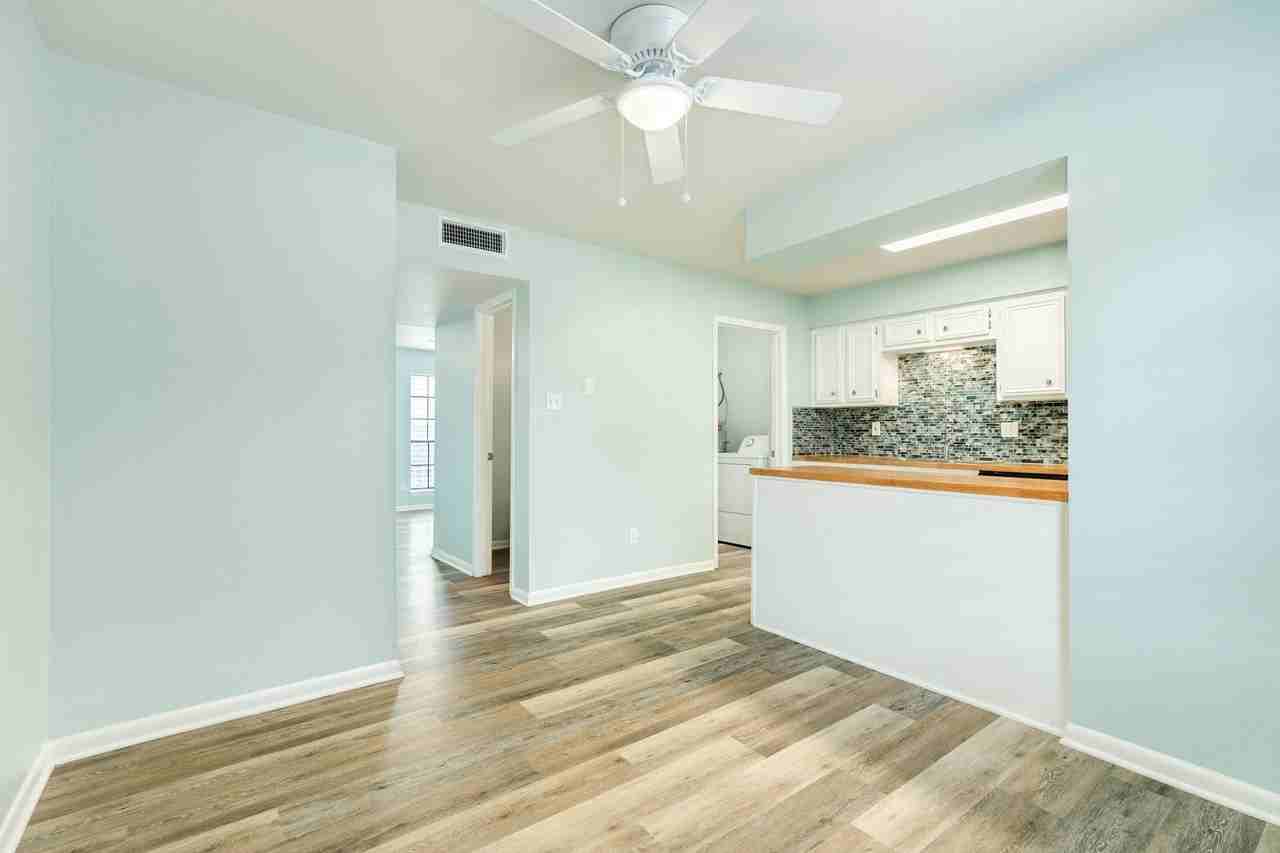 711 7th St - Photo 5 of 18