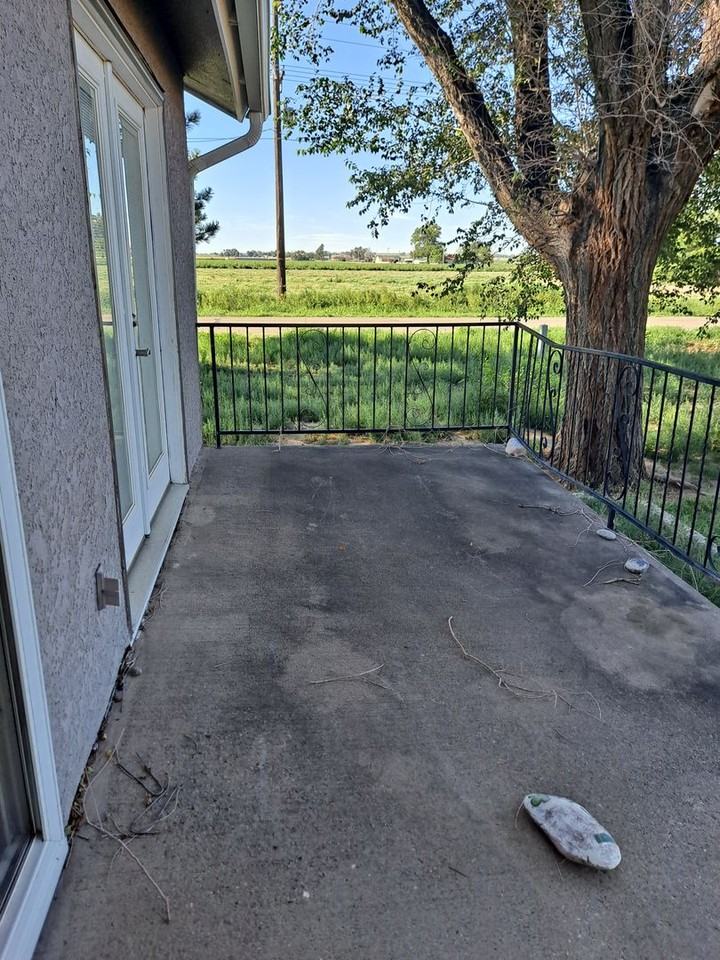 40131 E Us Highway 50 - Photo 2 of 32