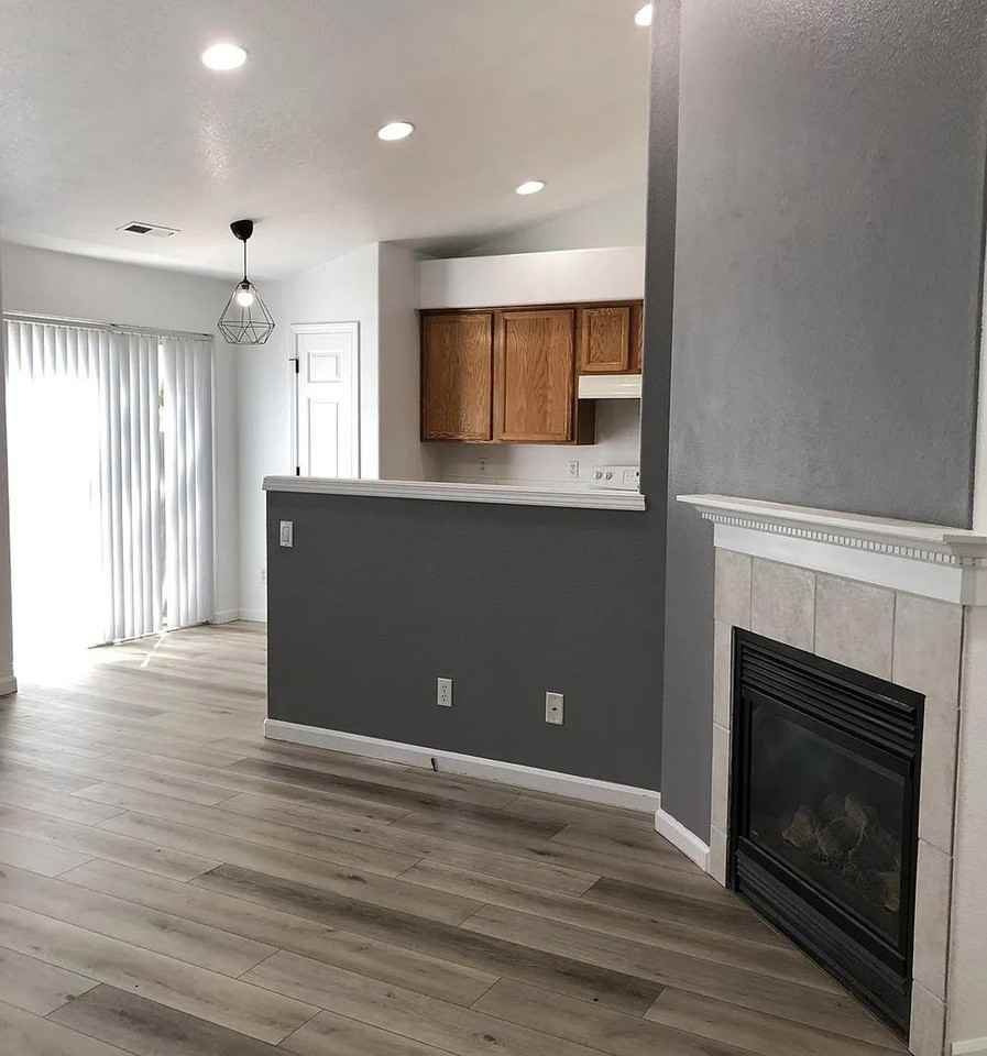 3815 Century Dr - Photo 5 of 18