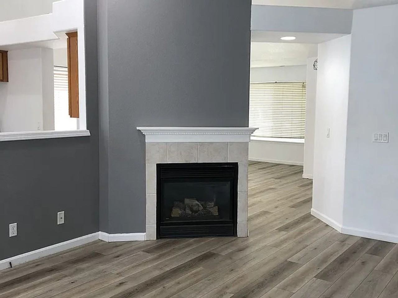 3815 Century Dr - Photo 6 of 18