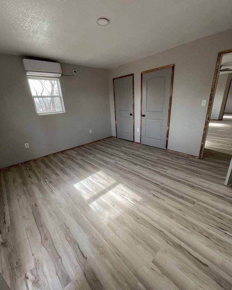 106 Washington St - Photo 5 of 11