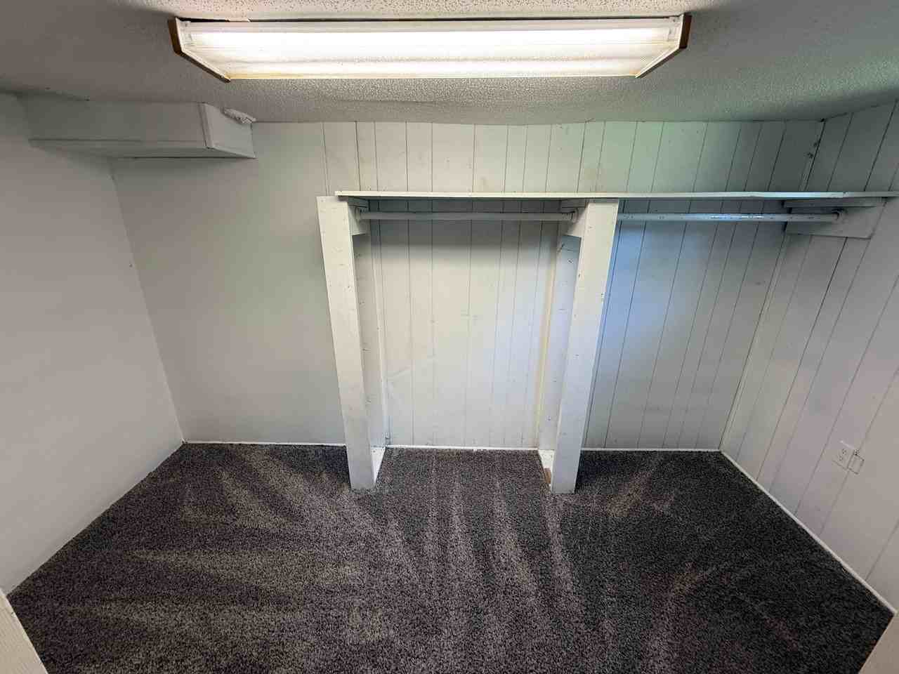 4214 Hardesty Ave - Photo 3 of 28