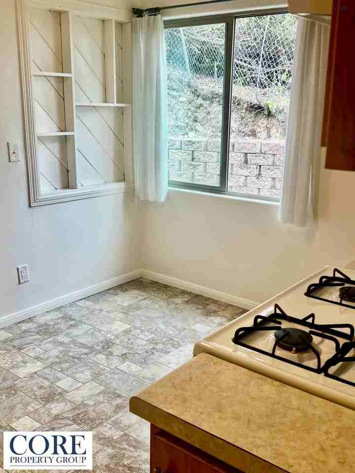 6435 Mallard St - Photo 4 of 28