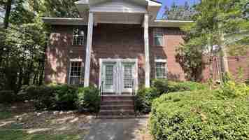 featured image of 4081 Airport Rd Se Apt 1 #Apt 1