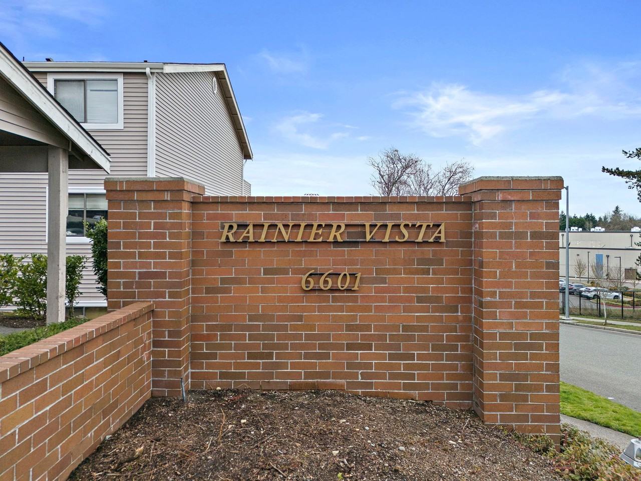 Rainier Vista Apartments - Photo 2 of 21