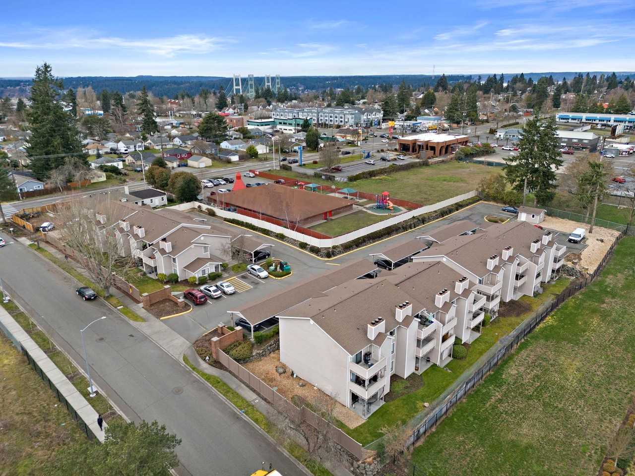 Rainier Vista Apartments - Photo 5 of 21