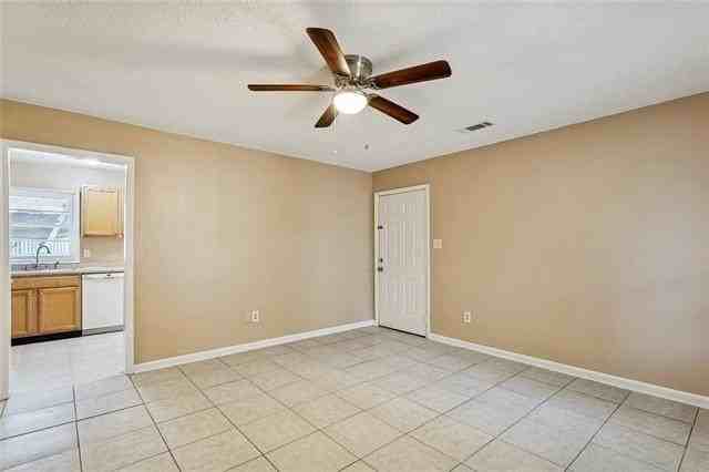 834 Pinetree St - Photo 6 of 16