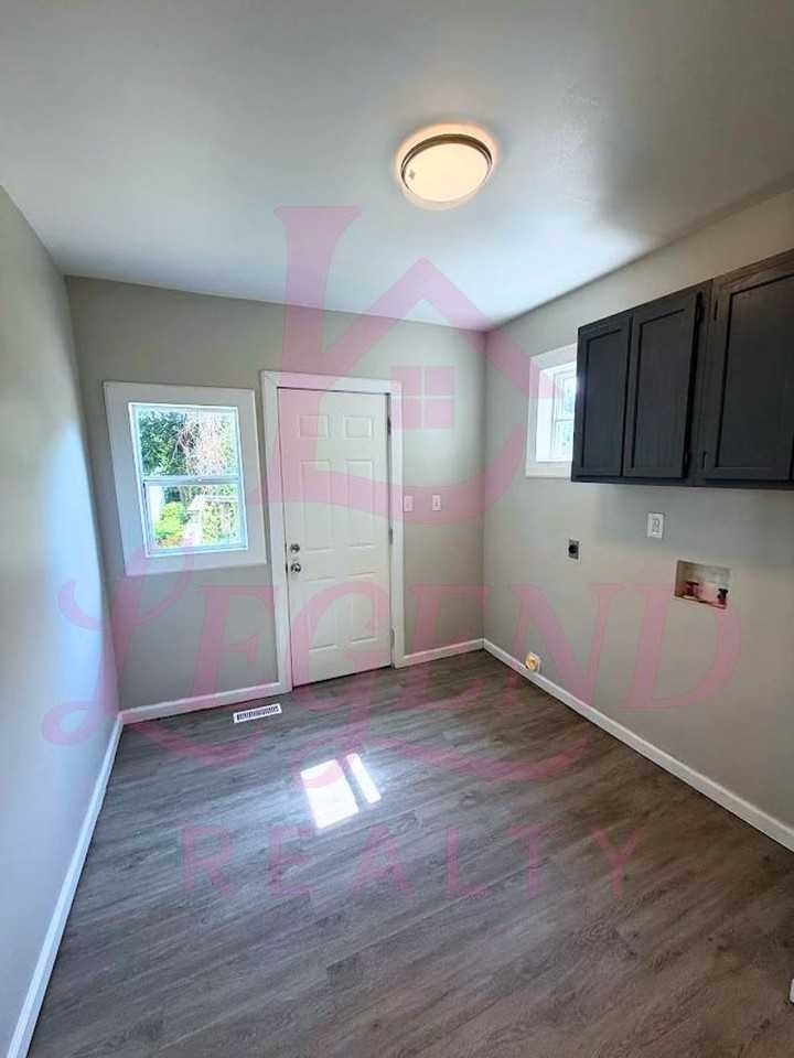117 Horn Ave - Photo 5 of 22