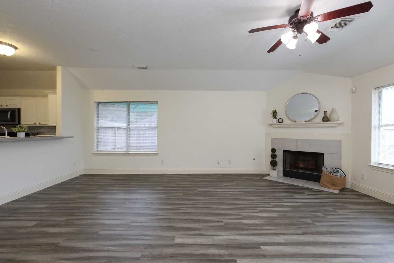 5313 Caprock Dr - Photo 5 of 41