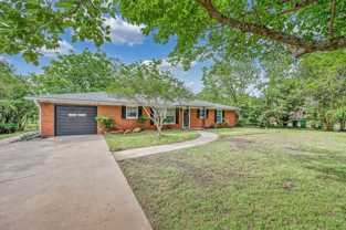 311 E Newland Dr - Photo 1 of 1