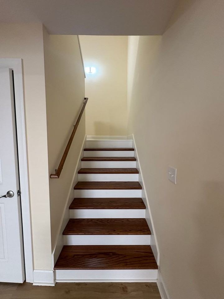 504 Addison Ave - Photo 5 of 10
