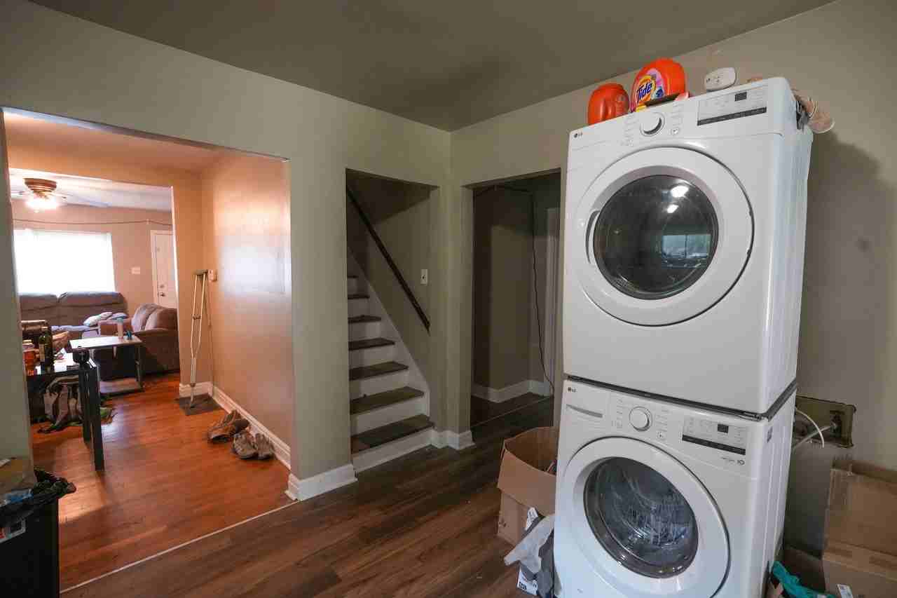 417 Pyke Rd - Photo 3 of 14