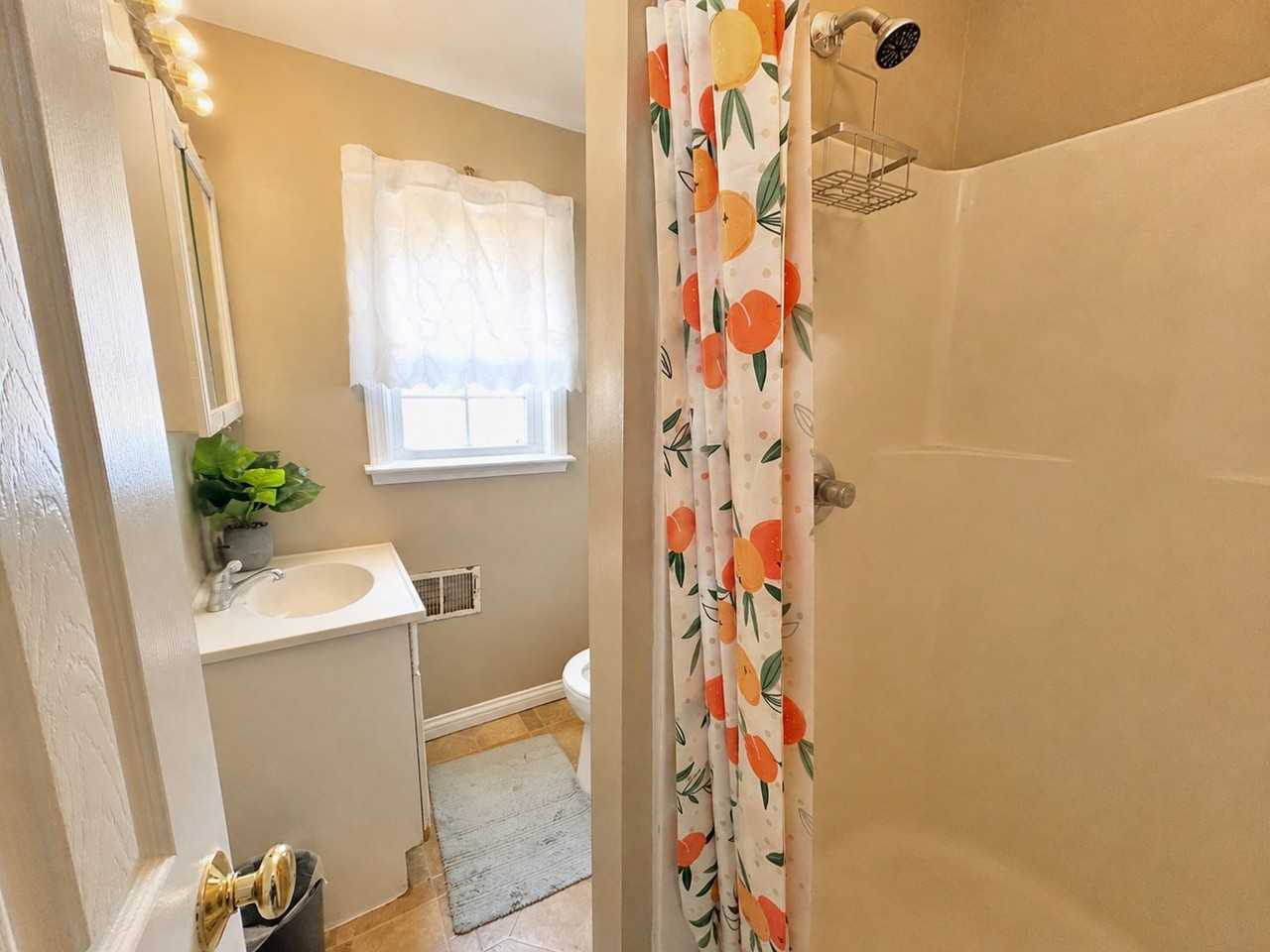 733 Golfview Dr - Photo 5 of 11