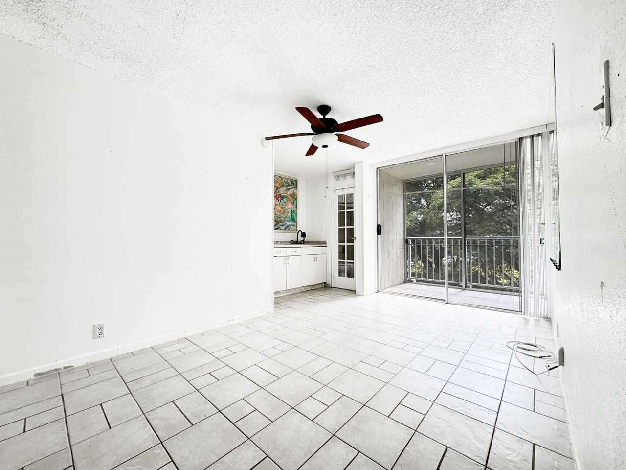 249 Kapili St #203 - Photo 2 of 7