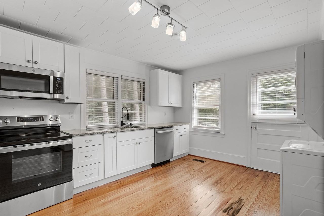 3012 Durham Rd - Photo 4 of 26