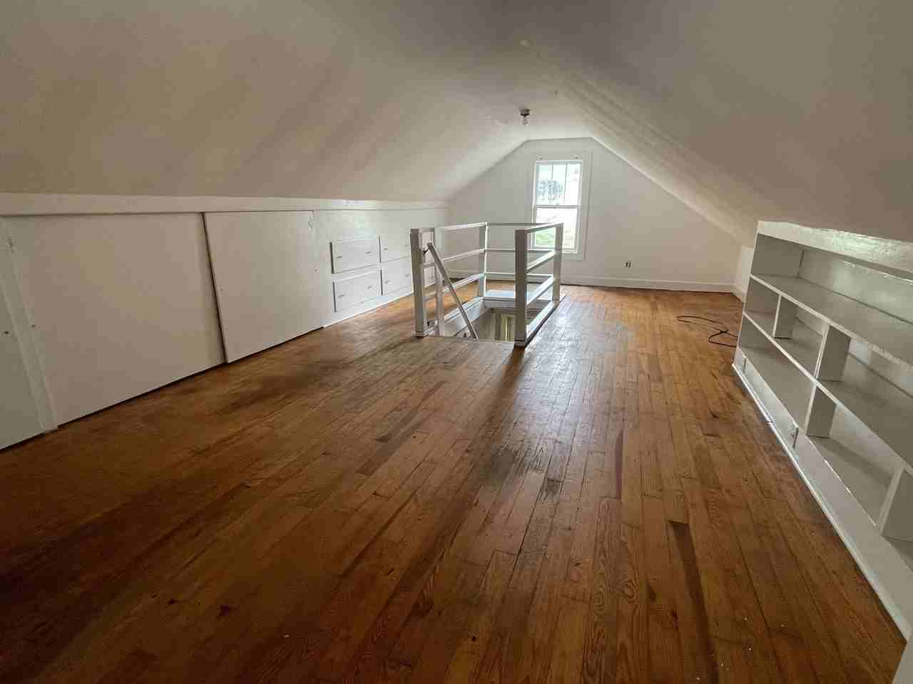 910 Ewing Blvd Apt B - Photo 2 of 5