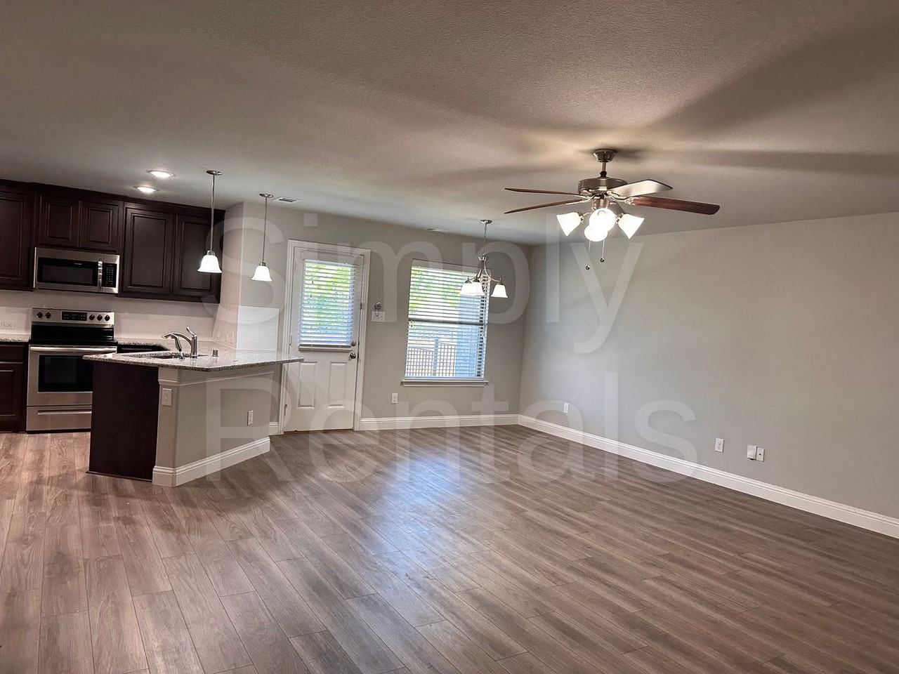 6801 Jade Dr - Photo 2 of 17