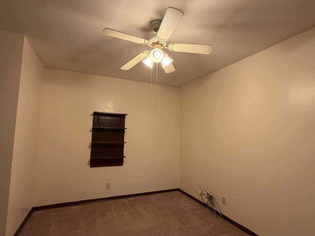 6213 Nw Cherry Ave - Photo 4 of 11