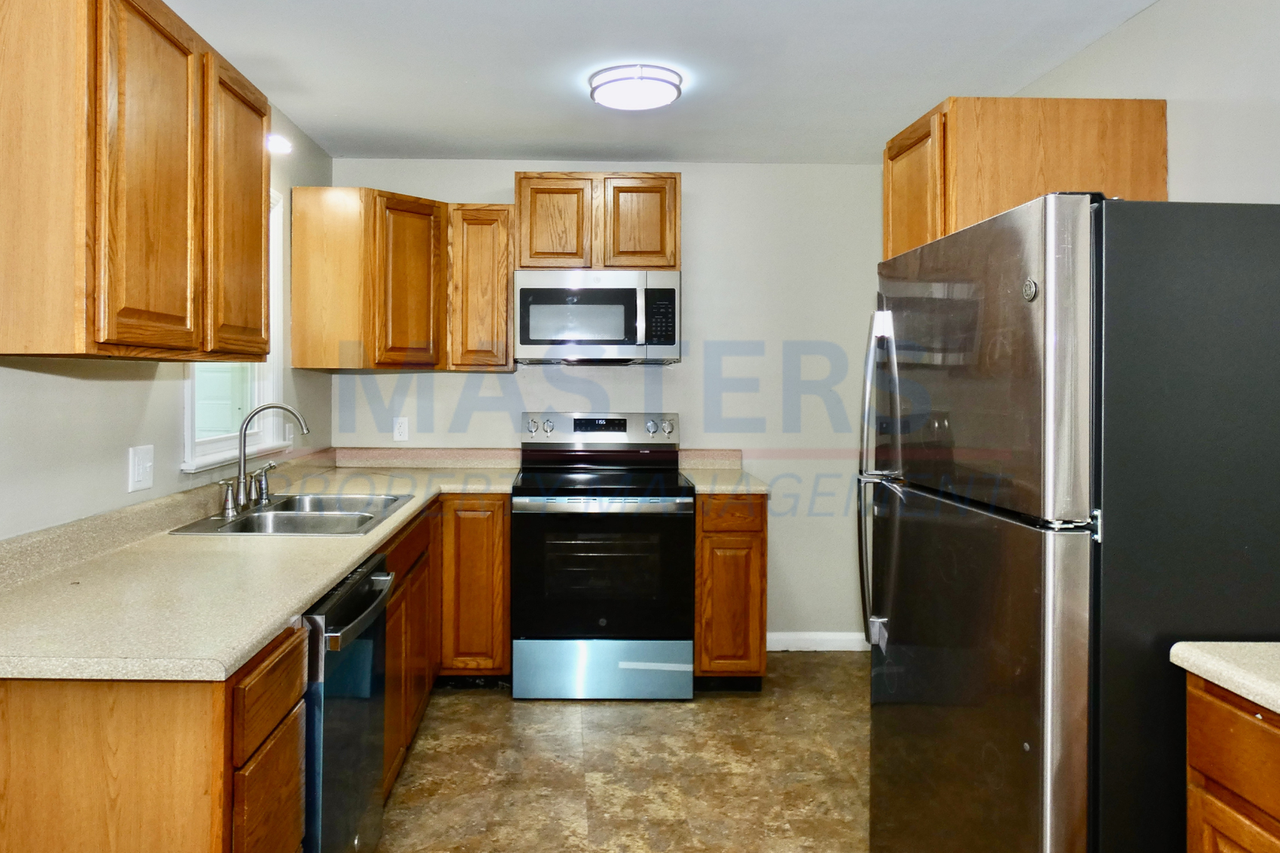3453 Saint Bernard Dr - Photo 4 of 21