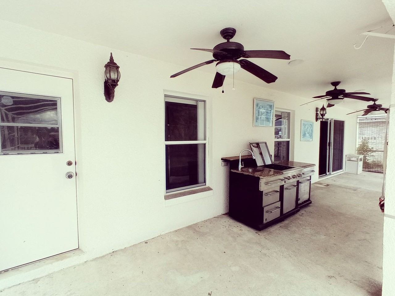 17411 Woodcrest Way - Photo 3 of 47