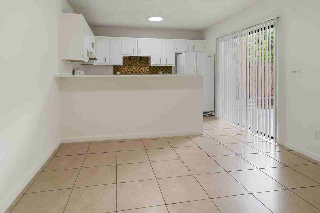 237 Alemeda Dr - Photo 7 of 23