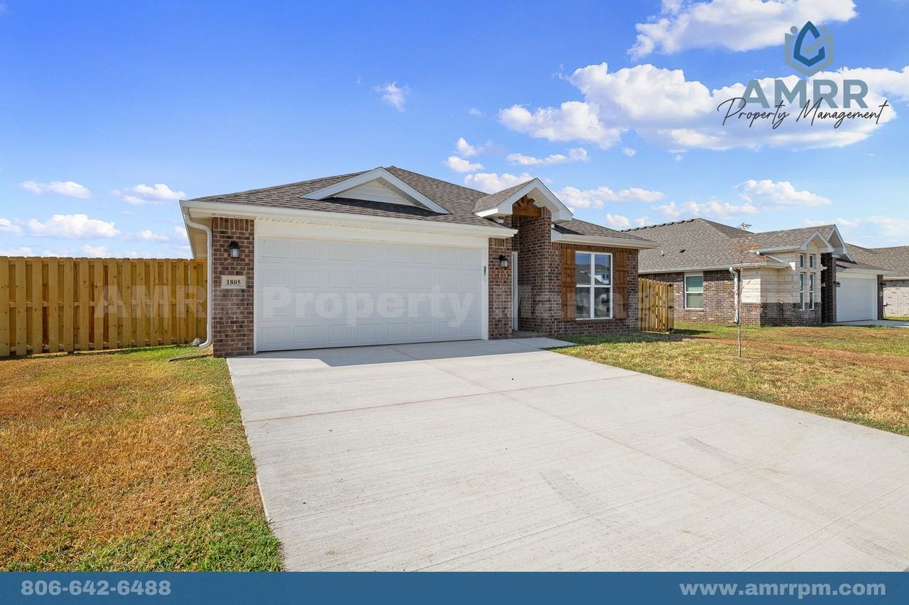 1805 Edwards St - Photo 2 of 38